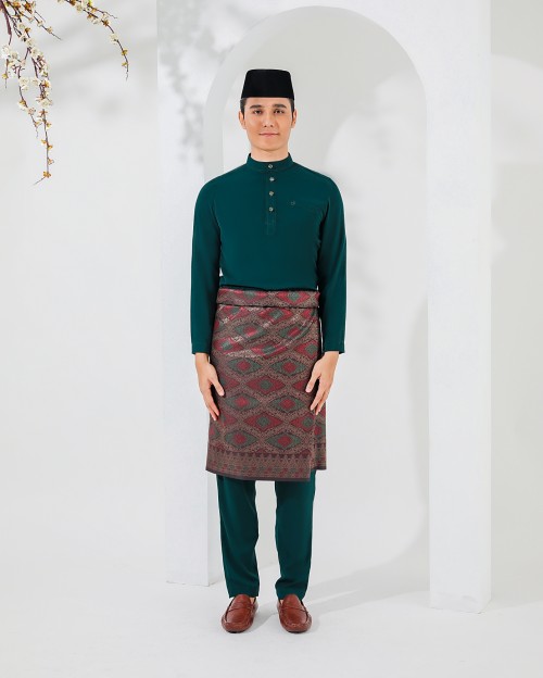 ISA CEKAK MUSANG IN  EMERALD