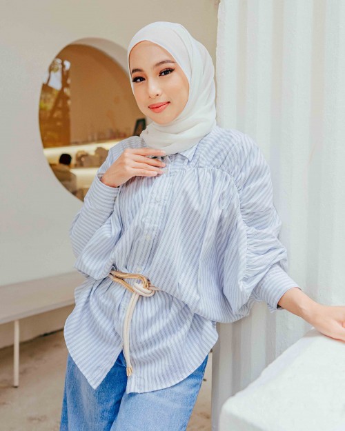 ISLEEN TOP IN GREY STRIPE