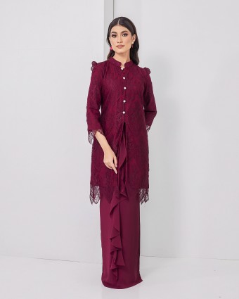 JUWITA IN KURMA MERAH