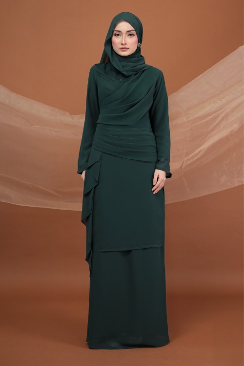 NYRA IN EMERALD GREEN