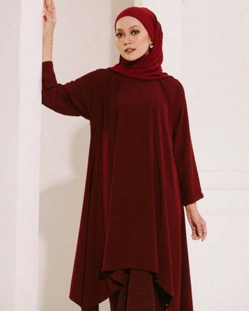 RATNA IN ROSE RED