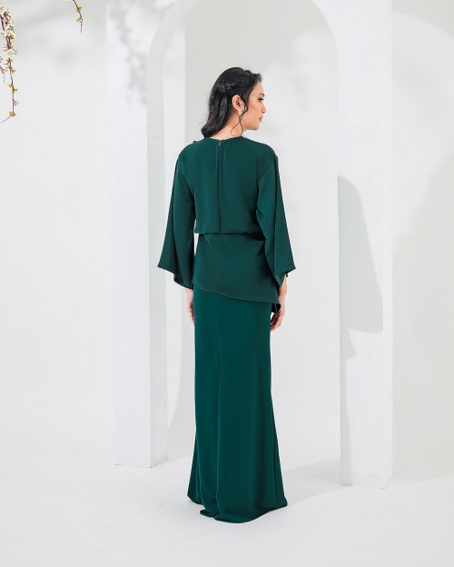 SALMA IN EMERALD