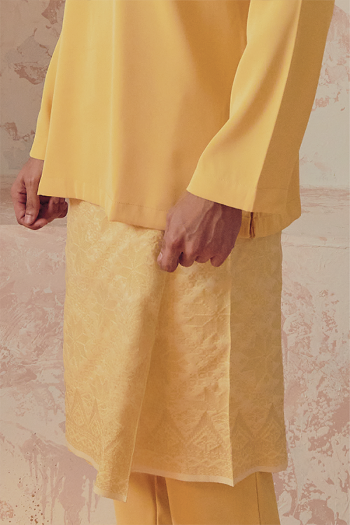 SAMPIN IN YELLOW