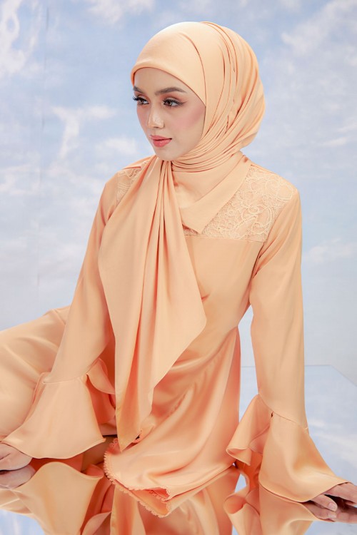 MUTIA SHAWL IN SENJA