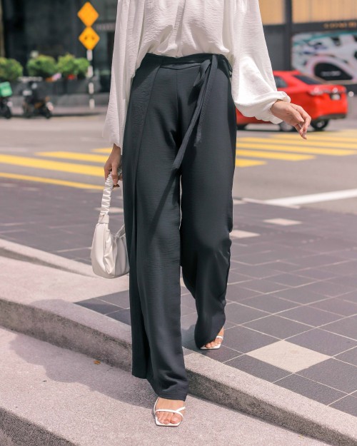 ALEXA TALL PANTS IN BLACK