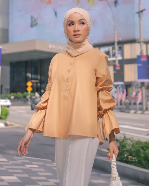 CHLOE TOP IN APRICOT