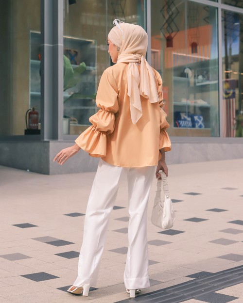 CHLOE TOP IN APRICOT