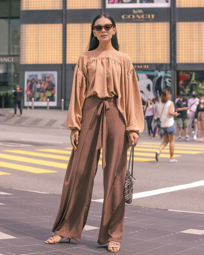 JANE TOP IN BEIGE