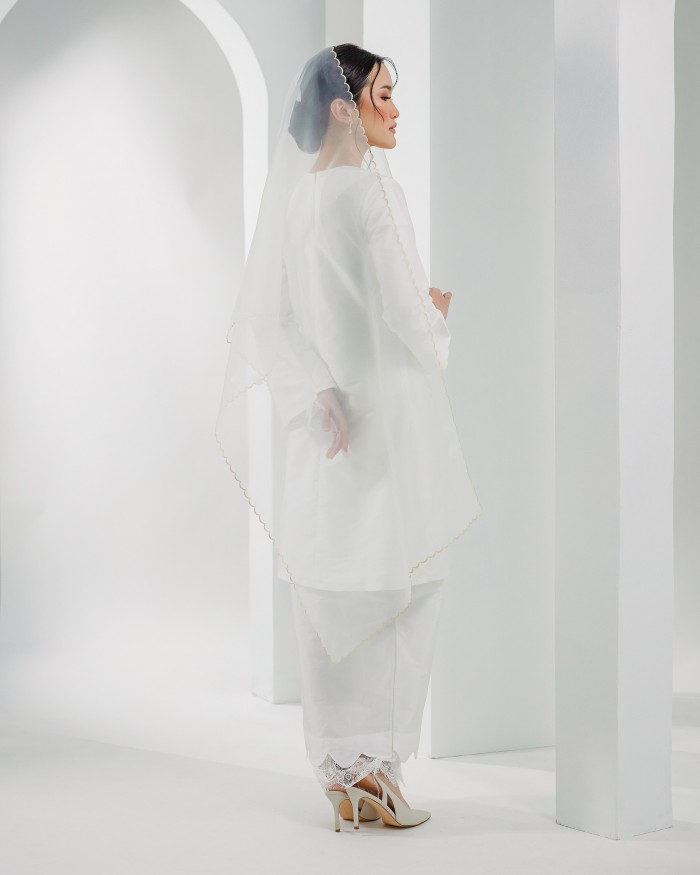 ORGANDY SULAM VEIL IN OFF WHITE