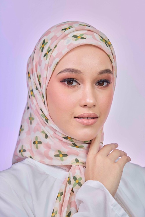 BAWAL CLOVE IN POCKY PINK