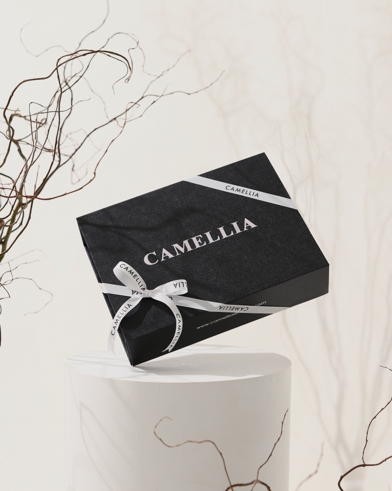 CAMELLIA EXCLUSIVE BOX