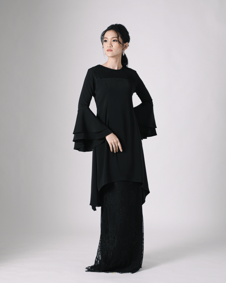 KARTIKA IN BLACK JADE