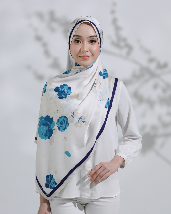 CAMELLA SCARF IN NAVAL BLUE