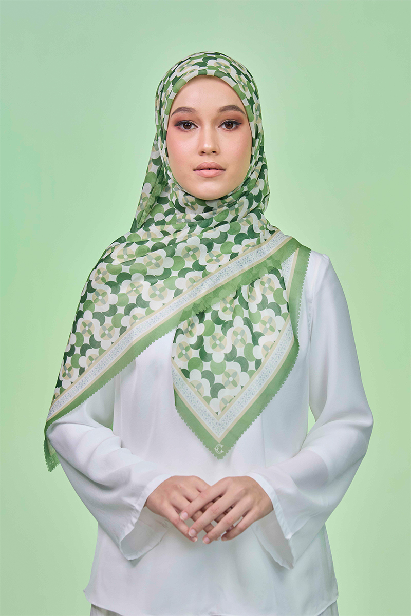 BAWAL CLOVE IN PANDAN LEAF