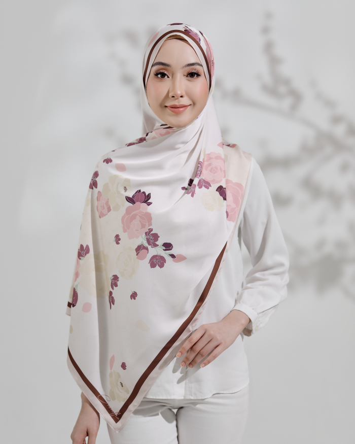 CAMELLA SCARF IN PLAYDATE