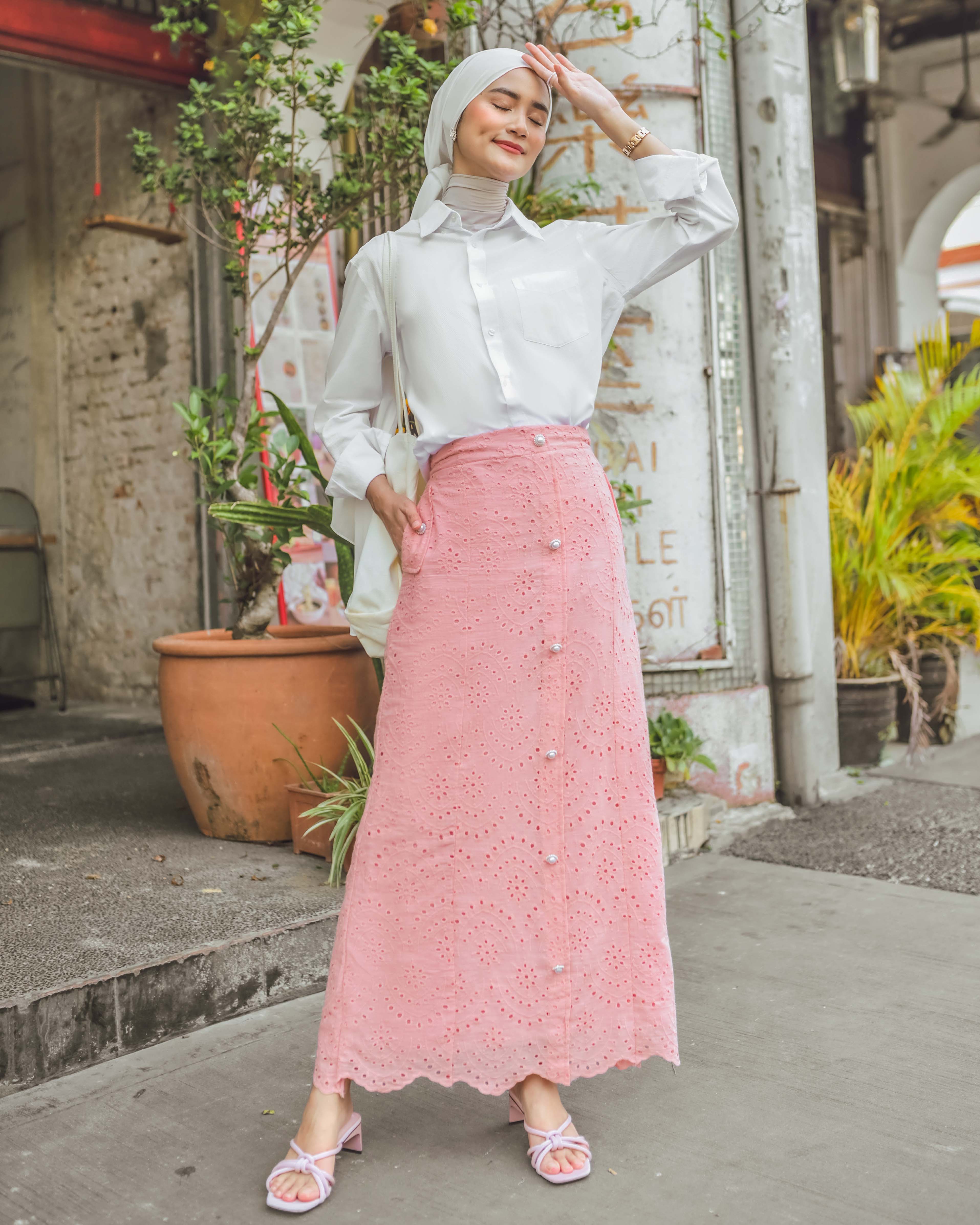 LANA SKIRT IN CORAL