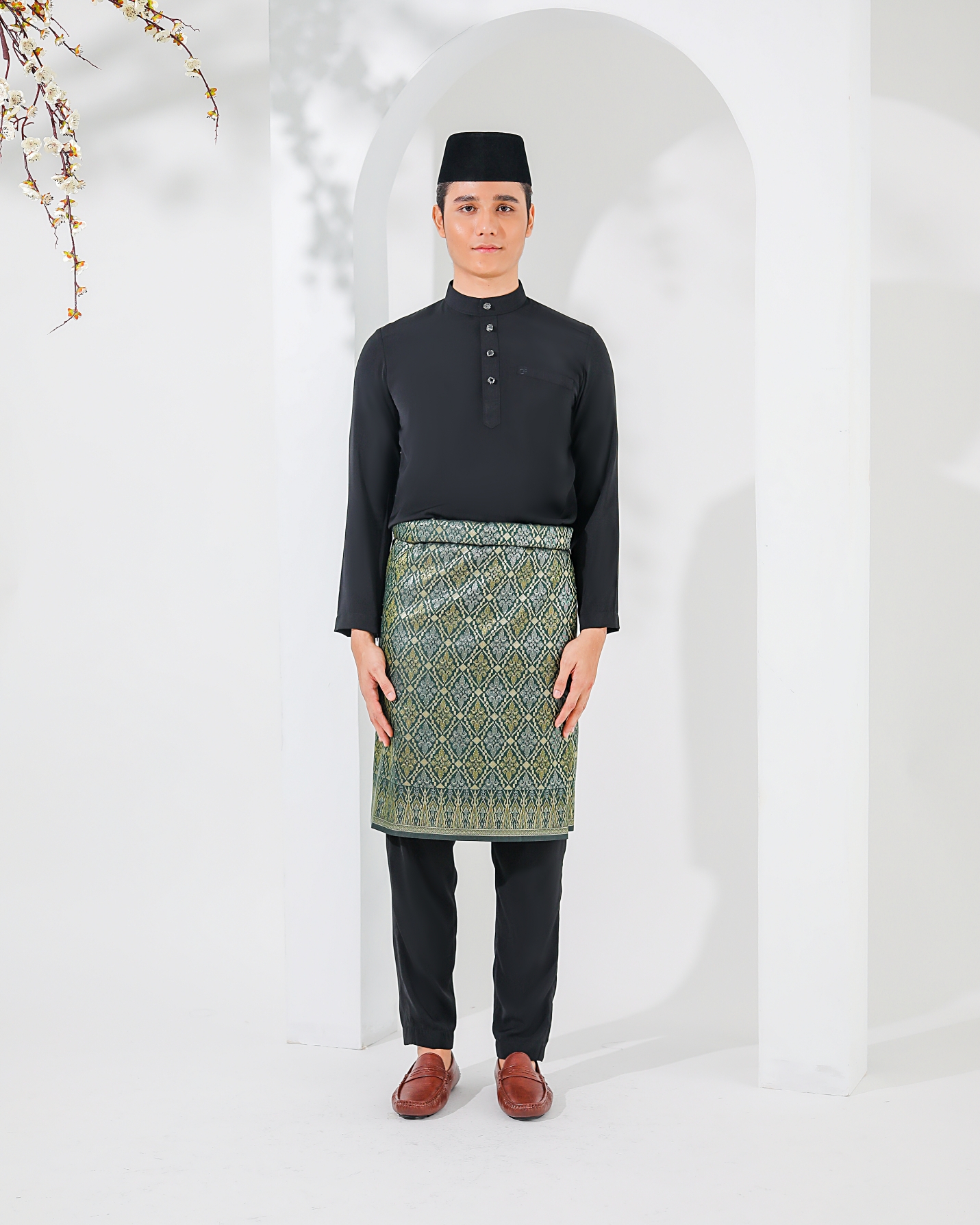 ISA CEKAK MUSANG IN  BLACK