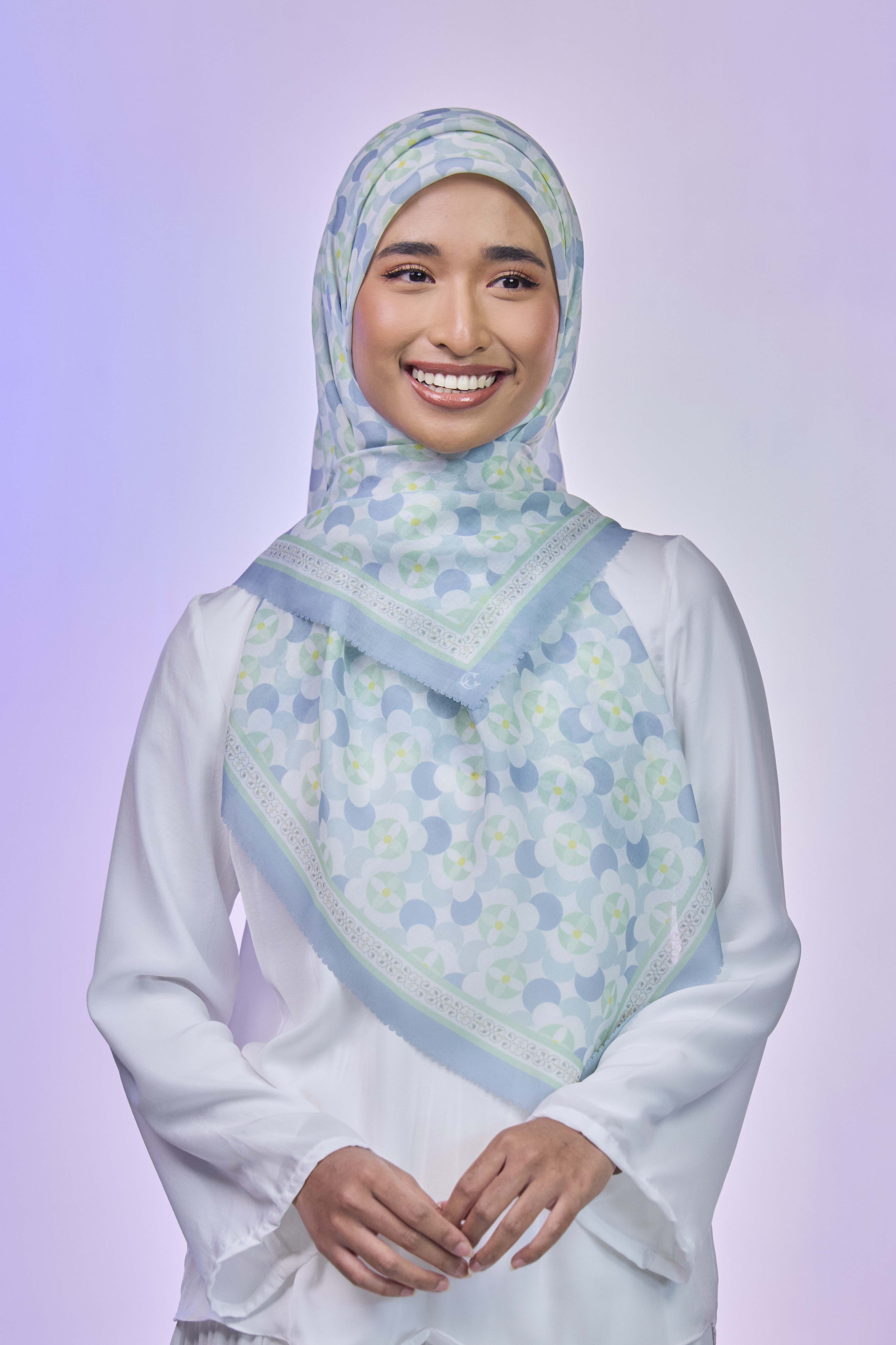 BAWAL CLOVE IN BLUE ICING