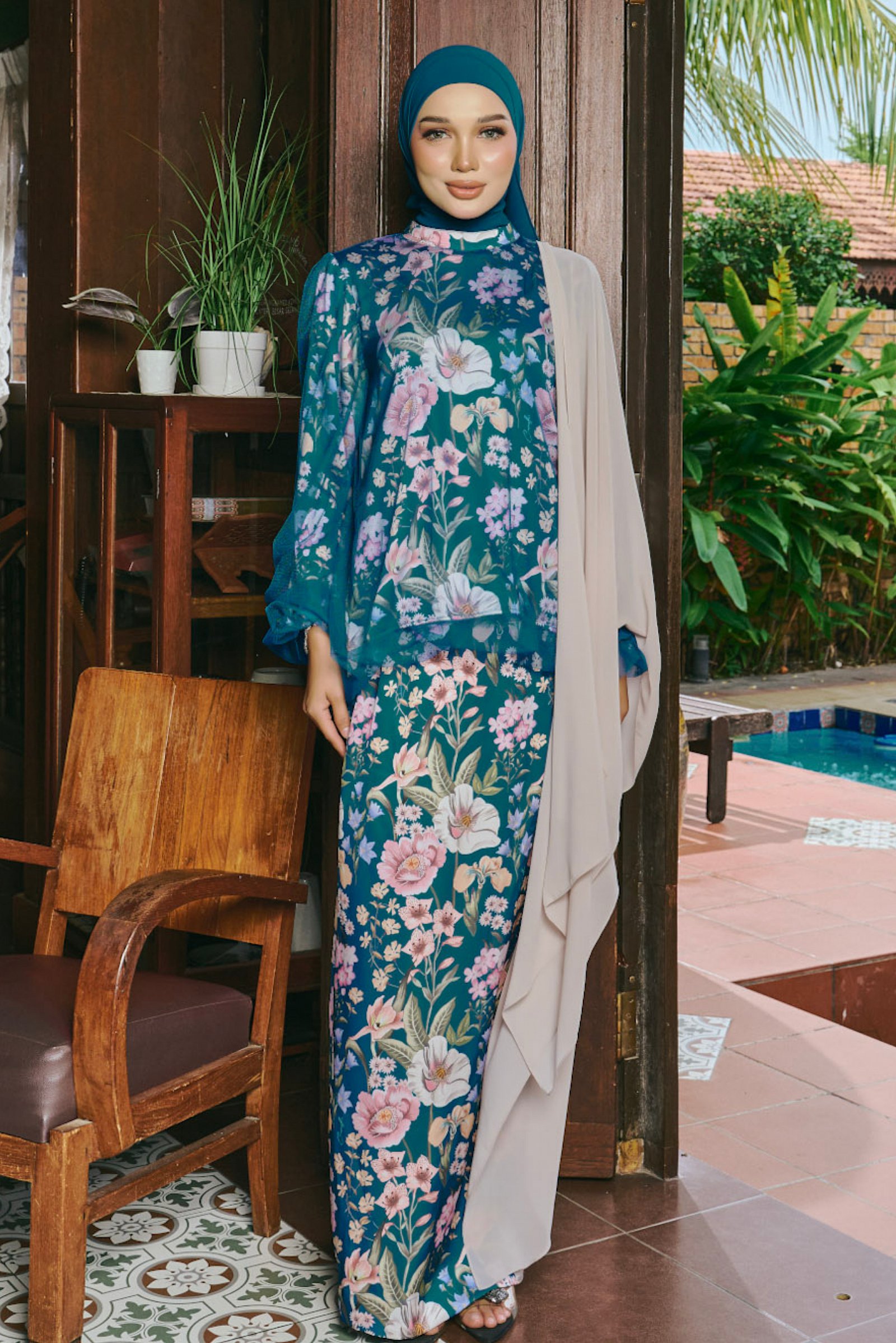 MELATI IN TEAL BLUE
